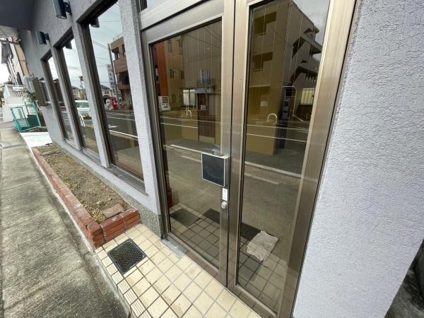 店舗　久貝三丁目1-10