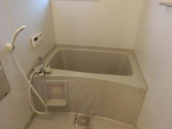 アドラブール岩井