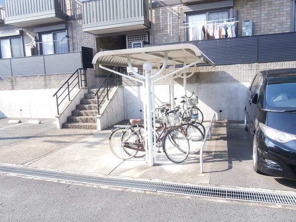 パストラル西向日
