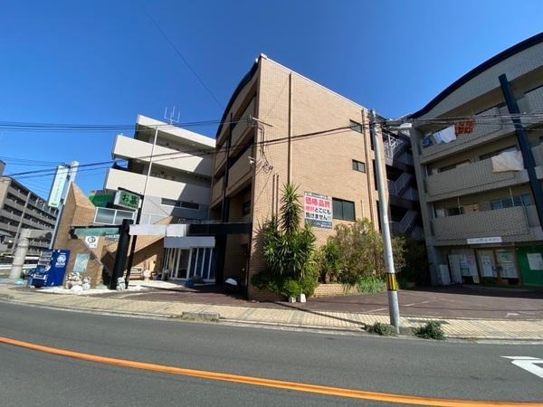 フラッツ東向日