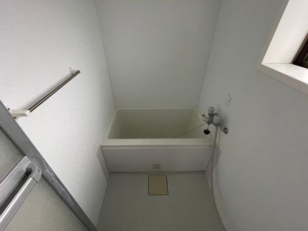 店舗　天神１丁目2-16　2F