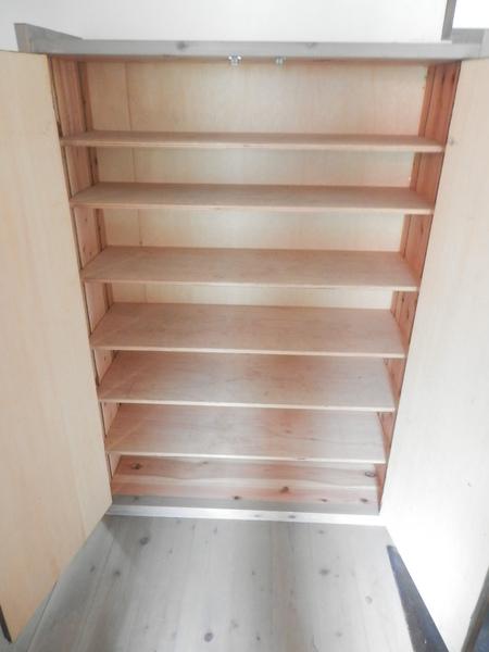 円明寺ヶ丘団地L棟104号