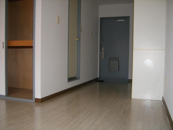 マンション前野