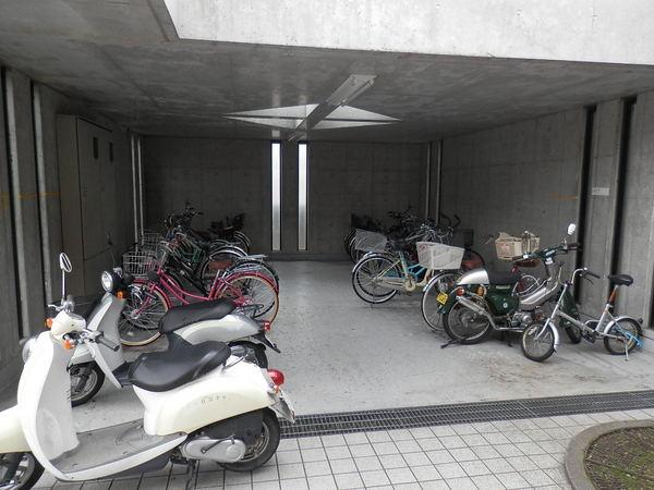 カーサ・ＩＫＵＳＨＩＭＡ