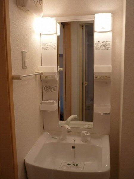 カーサ・プラシードU(洗面台・洗面所)