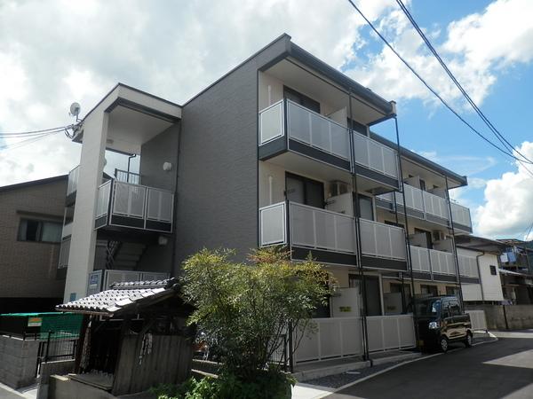 レオパレス前田