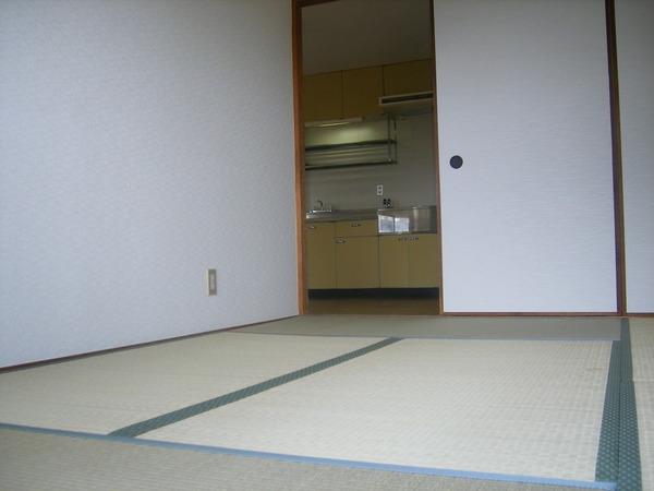 奥田ハイツ２