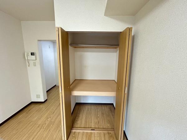 スール・メゾン