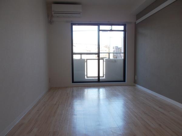 フロイデ東向日