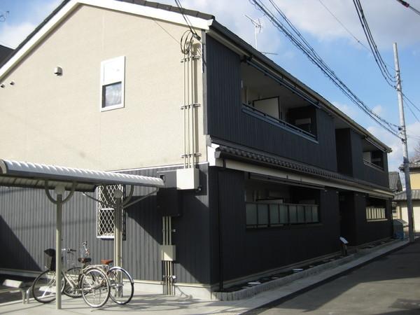 ジュネス　モデルヌ