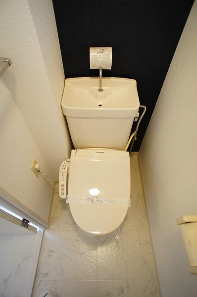 ノイエクラッセ山崎