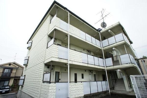 ノイエクラッセ山崎