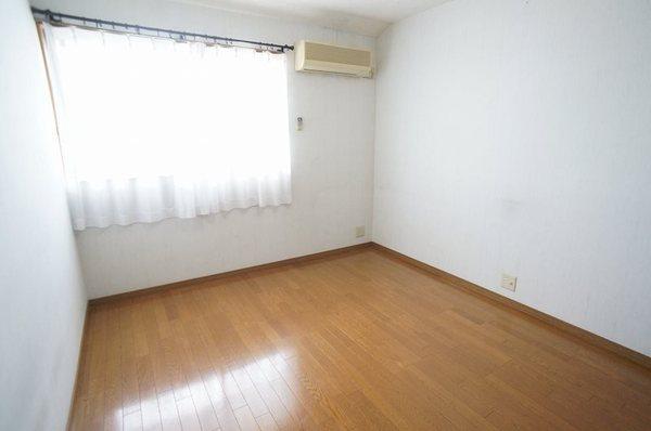 貸家 梅が丘三丁目75(洋室)