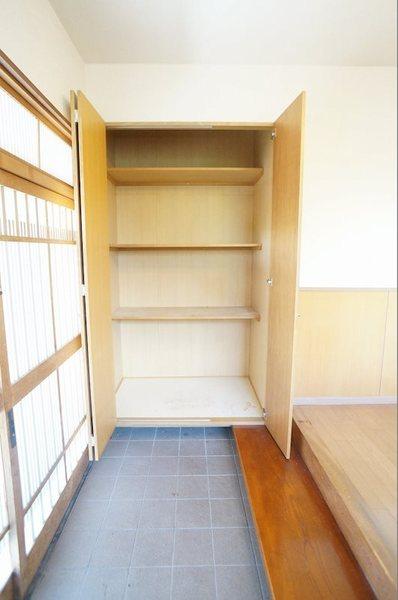 貸家 梅が丘三丁目75(玄関)