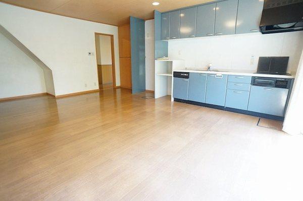 貸家 梅が丘三丁目75(リビング)