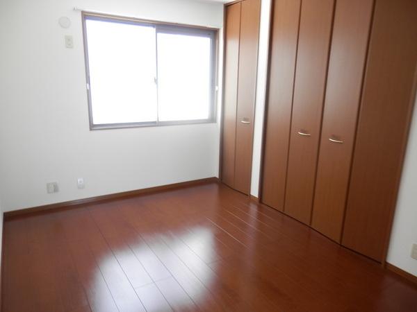 メゾンドール榮