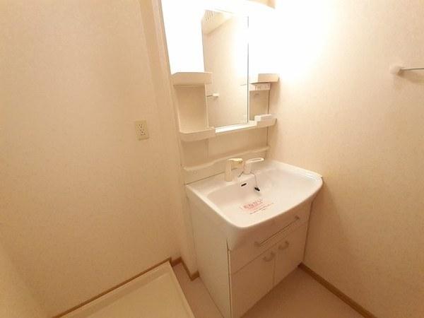 グレースコート