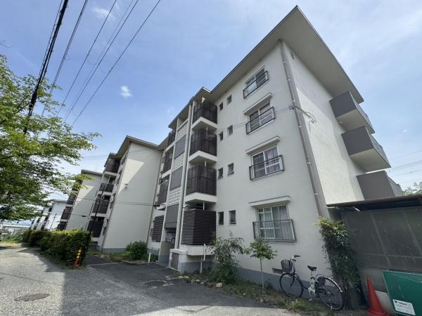 円明寺ヶ丘団地B棟105号