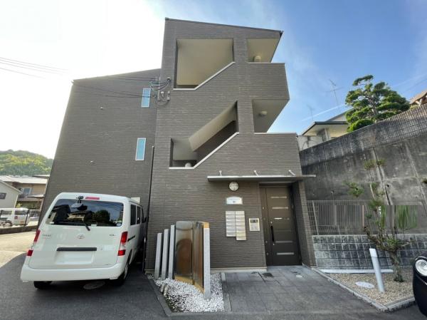 アンプルールフェール樹