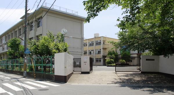 アンプルールクラージュルヴニール(京都市立久世中学校)