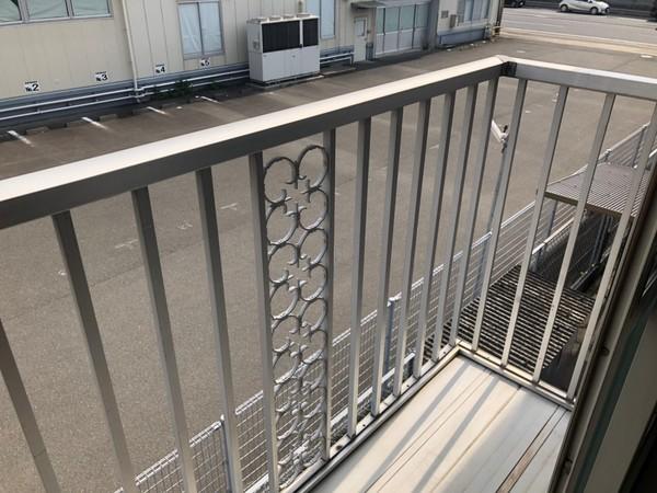 ユニメントターンドール