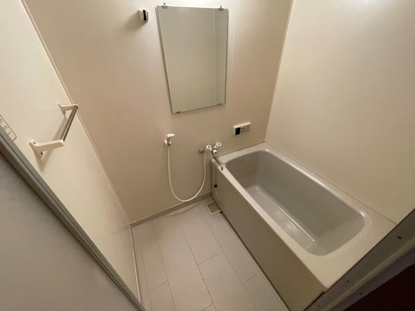 ドミールユタカ