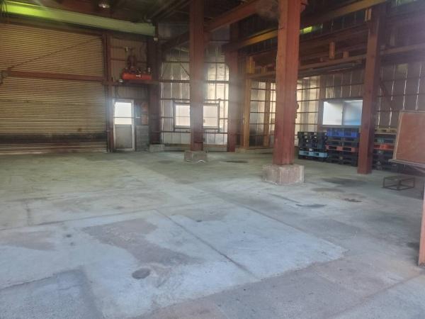大東市平野屋新町の工場