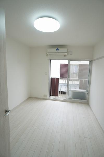 ウィステリアハイツ