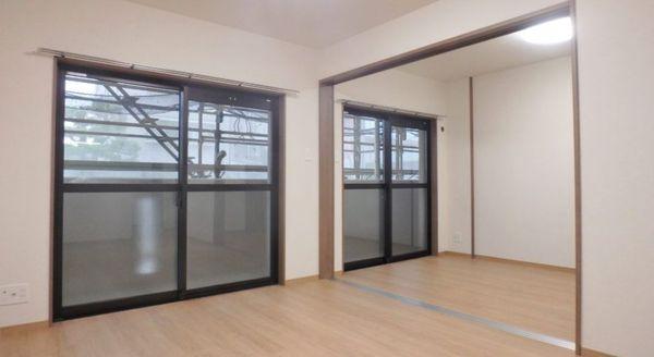ロゼア鶴崎駅前