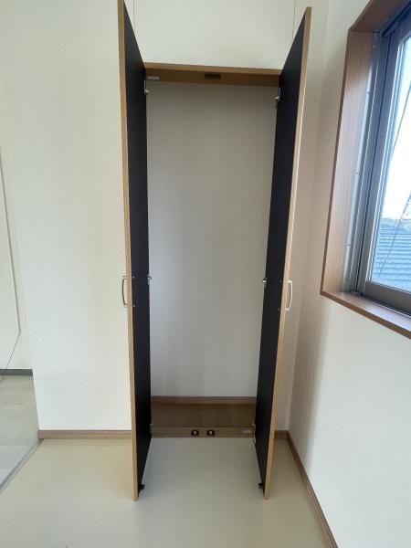 クローラビル
