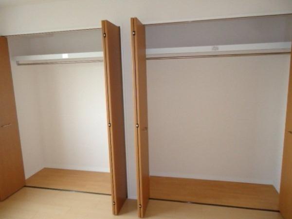ユニヴァリィ　イノバル