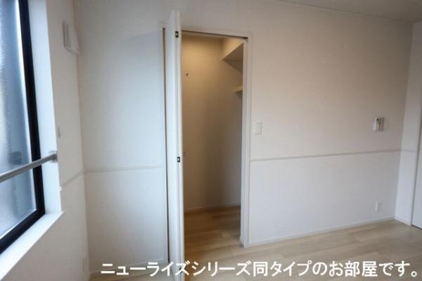 カーサフェリーチェ鶴崎(収納)