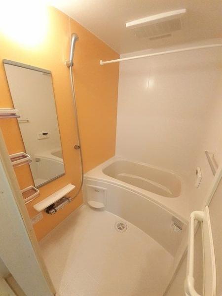 ベラフォレスタ 1(バス)