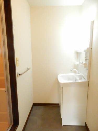 フレグランス・イーストＡ