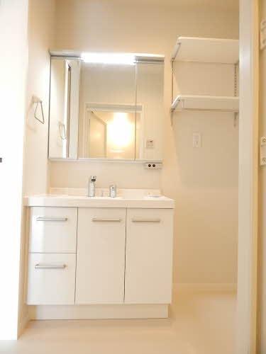 ユアーハウス　F