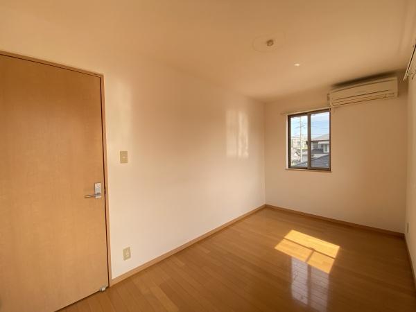 岩田町貸家