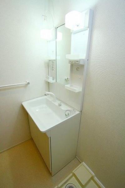 シャロンフォンブルーメン
