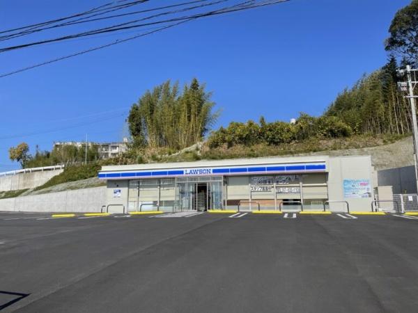 リリー(ローソン大分スポーツ公園東店)