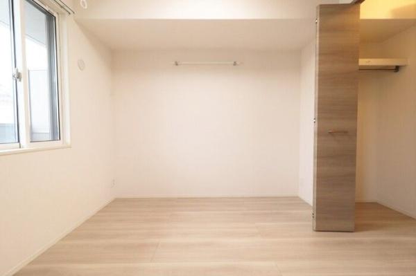 Ｄ－ＲＯＯＭ花高松