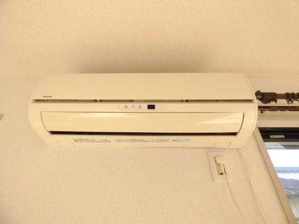 シェルエトワール高山B