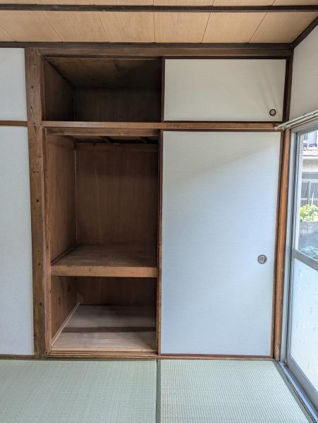 仲西町貸家