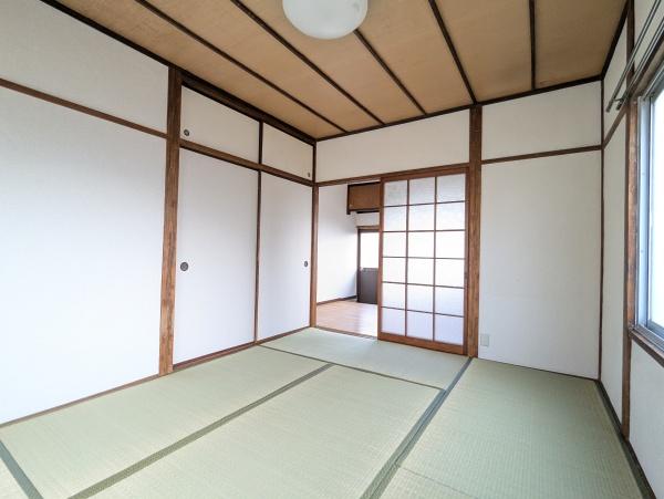 仲西町貸家