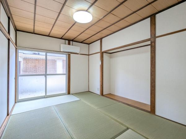 仲西町貸家