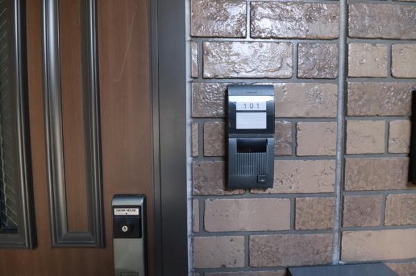 アビテ明日花B(玄関)