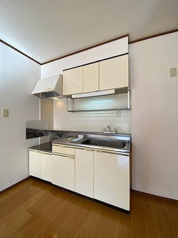 クレストール飯塚A