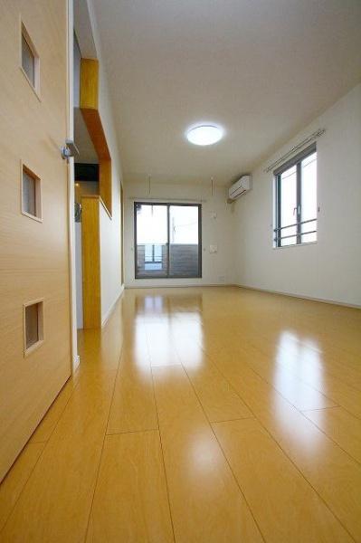 メゾンオーブＡ