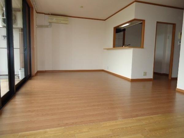 高尾コーポ那賀