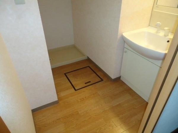 高尾コーポ那賀
