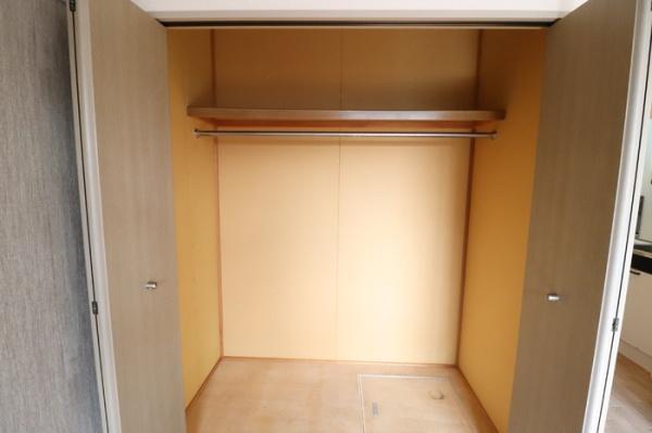 サンハイム森町A(収納)