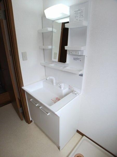 クレストール飯塚Ｂ